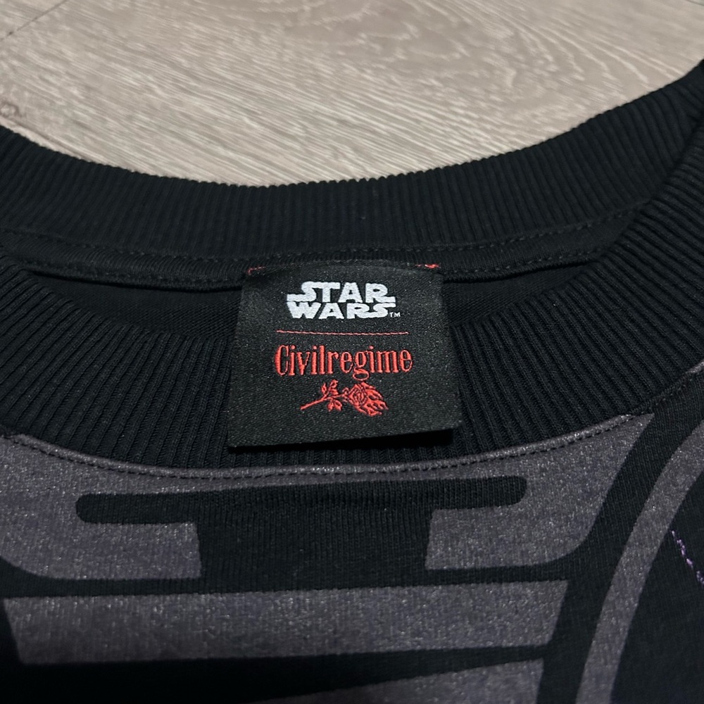 Civil regime Star Wars Black Short Sleeve Graphic Tee with Purple Accents - Picture 3 of 8